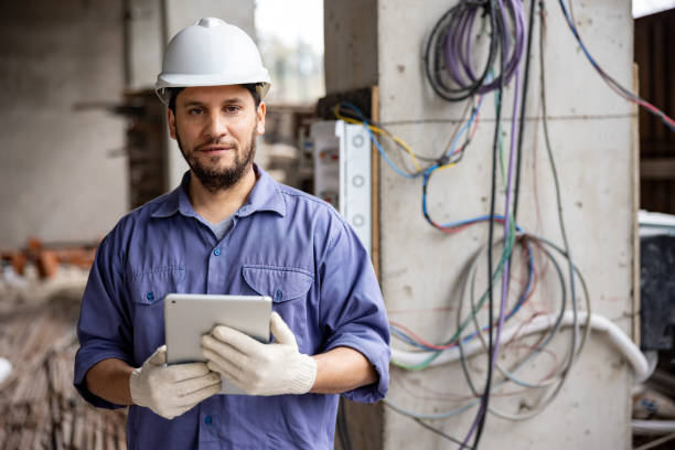 Best Circuit Breaker Repair  in Weyauwega, WI