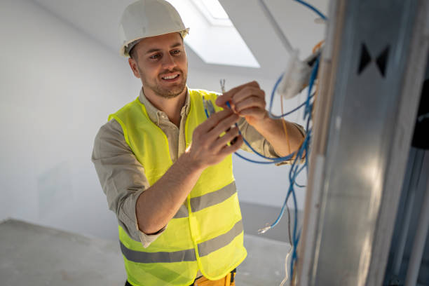 Best Emergency Electrical Repair  in Weyauwega, WI